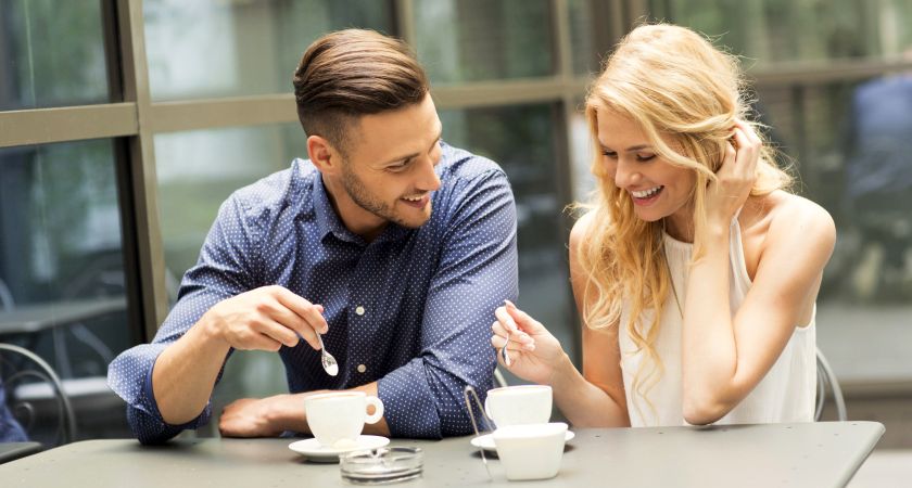 Pasimatymas blogas burnos kvapas