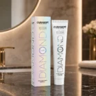 Curasept Diamond balinamoji dantų pasta premium vonios kambaryje